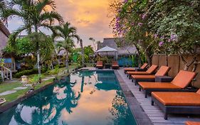 Ts Hut Lembongan